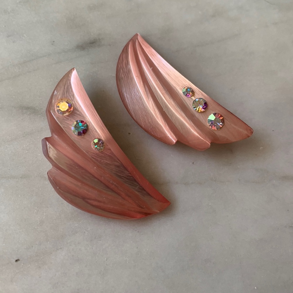 VTG UNIQUE Pink Lucite & Pink Rhinestone Wing Earrings MCM